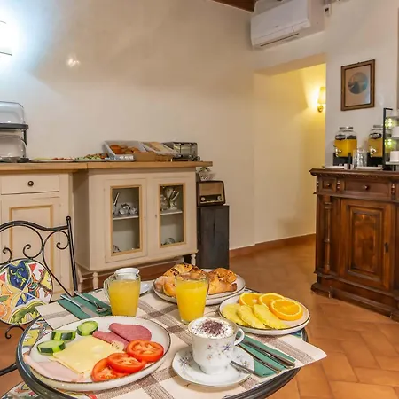 Corte Dell'albero Oda ve Kahvaltı 4*