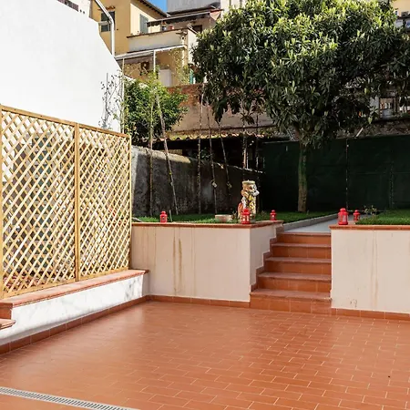 Unyca - Palazzo Dell'albero *